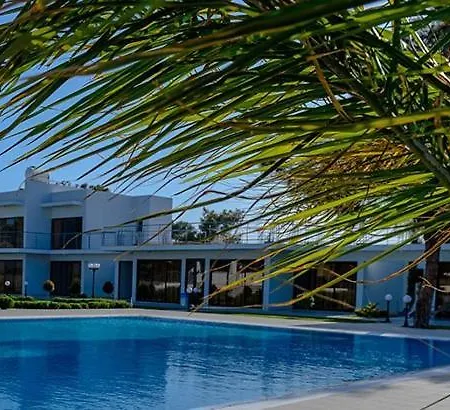 Appart hôtel Cosmopolis Multi-venue 3*