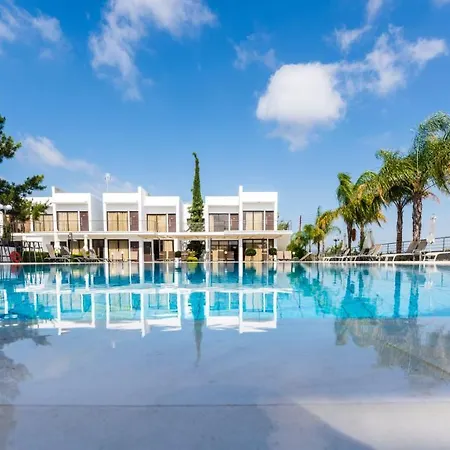 Cosmopolis Multi-venue Appart hôtel